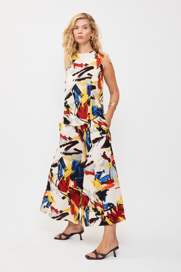 Kırmızı Desenli Kolsuz Bluz Ve Geniş Paça Pantolon Dokuma Alt Üst Takım BCVL-25V201