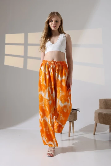 Turuncu Batik Desenli Viscon Yazlık Dokuma Pantolon BCBT-251008