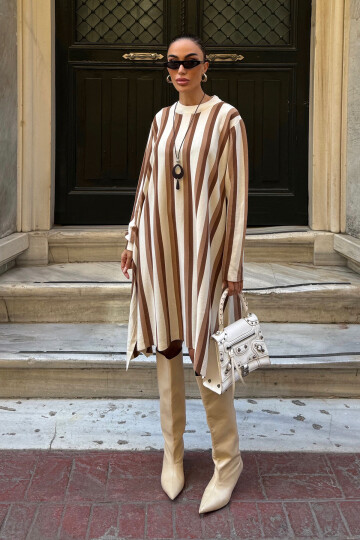 Bisküvi Bisiklet Yaka Çizgi Desenli Triko Elbise BCDF-25A9130