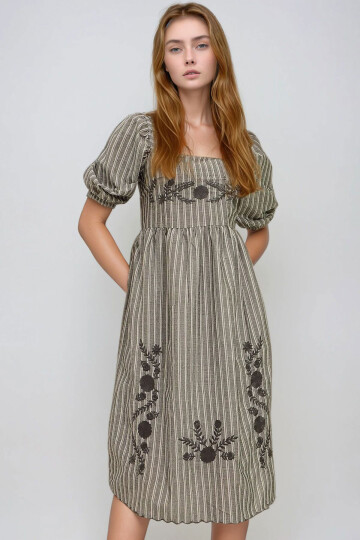 Gri Kare Yaka Prenses Kol Çizgili Çiçek Nakışlı Dokuma Elbise BCHESQ-251098