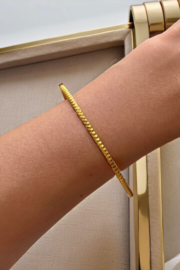 22 Ayar Gold Altın Kaplama Tırtıklı Ajda Bilezik Kuyumcu Model BCYJ-251003