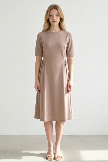 Bej Tokalı Modal Kumaş Elbise