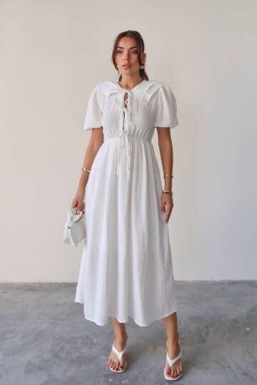 Beyaz Bebe Yaka Bağlamalı Astarlı Uzun Müslin Elbise BCRU-261301