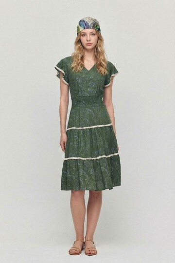 Haki V Yaka Nervürlü Çiçek Desenli Yazlık Viscon Elbise