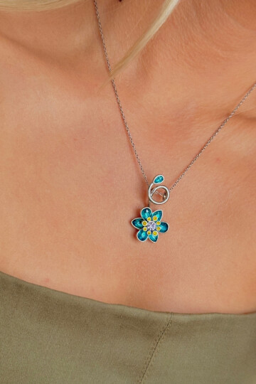 Idyllia Serisi Kolye Mavi Çiçek Kolye BCYJ-251027