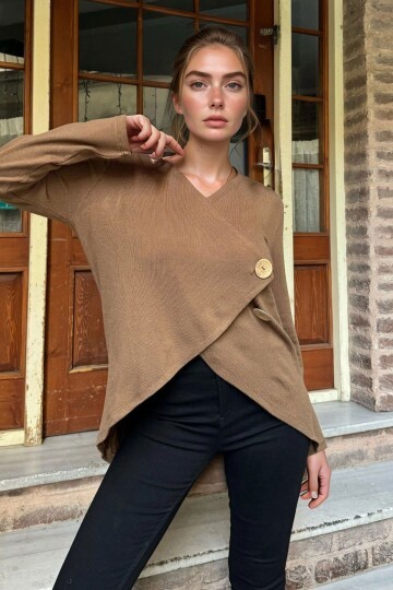 Kahve Şal Yaka Asimetrik Kesim Düğmeli Salaş Hırka