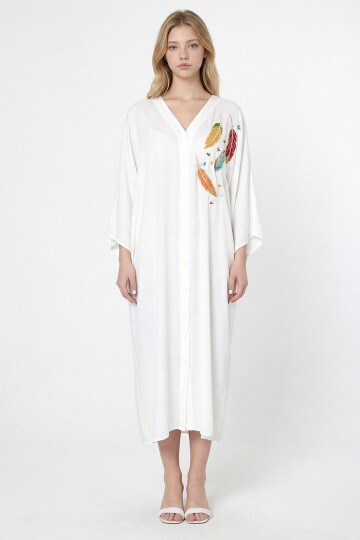 Beyaz Nakış İşlemeli Maxi Boy Dokuma Viscon Elbise
