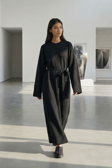 Siyah Bisiklet Yaka Kuşak Bağlamalı Uzun Triko Elbise BCHPK-251242