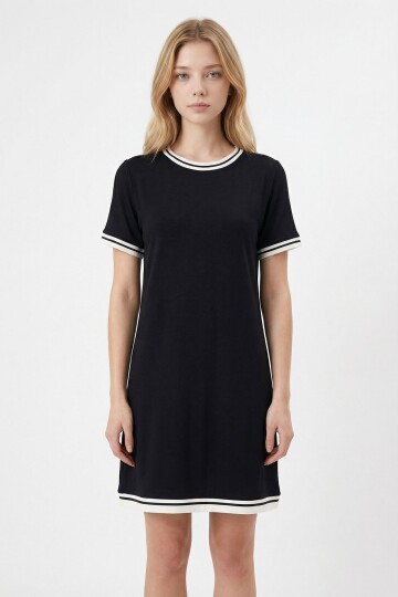 Siyah Bisiklet Yaka Ribana Şeritli Rahat Kalıp Viscon Elbise