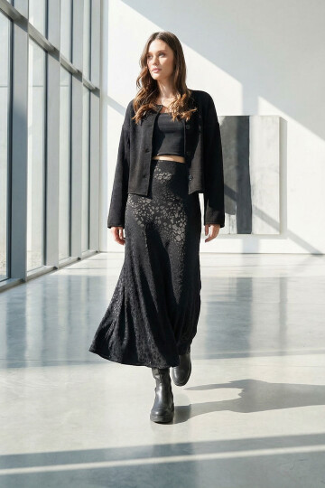 Siyah Desenli Fermuar Kapamalı Midi Boy Etek BCHCA-251234