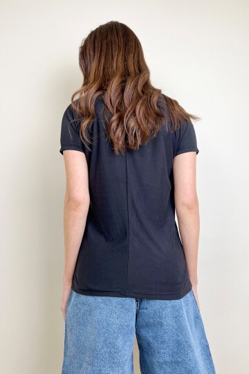 Siyah V Yaka Basic T-Shirt
