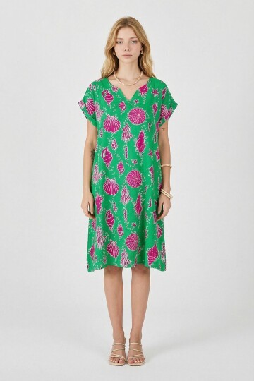 Yeşil Deniz Kabuğu Desenli V Yaka Oversize Elbise