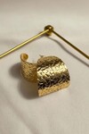 Gold Dokulu Geniş Küpe