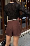 Kahverengi Örgü Kemerli Pileli Mini Dokuma Şort