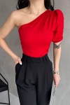 Kırmızı Tek Omuz Prenses Kol Crep Bluz BCDF-252159