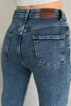Mavi Yüksek Bel Boru Paça Basic Denim Jean BCNW-251318