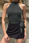 Siyah Çizgili Beli Kuşak Detaylı Halter Bluz BCDF-252192