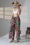Pembe Etnik Desenli Viscon Yazlık Dokuma Pantolon BCBT-251009