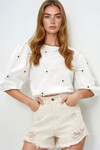 Beyaz Bisiklet Yaka Outcut Kesim Nakış İşlemeli Crop Keten Bluz BCHESQ-251082