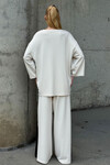 Beyaz Yanları Şeritli Yırtmaç Detaylı Yumuşak Dokulu Bluz Ve Pantolon Alt Üst Takım BCVL-25V230
