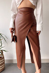 Kahverengi Yüksek Bel Kruvaze Kesim Suni Deri Etek BCHN-25260083
