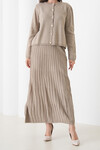 Bej Bisiklet Yaka Düğmeli Hırka Ve Pliseli Midi Boy Etek Takım BCHPK-251252
