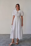 Beyaz Bebe Yaka Bağlamalı Astarlı Uzun Müslin Elbise BCRU-261301