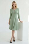 Fıstık Yeşili Göğüs Fermuar Detaylı Eteği Fırfırlı Modal Kumaş Elbise