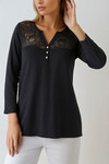 Siyah Dantel Garnili Düğme Detaylı V Yaka Bluz BCHPK-251248