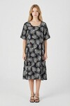 Siyah Geniş Yaka Desenli Midi Boy Elbise